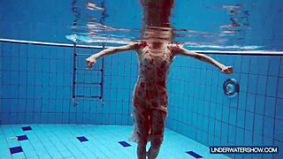 Martina the hot Croatian keeps teasing with her steamy pool show