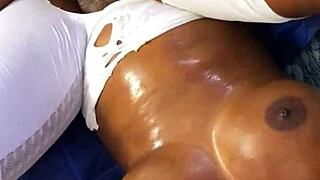 Hot Amateur Couple Enjoys Romantic Fuck on Chia