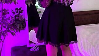 gorgeous mature rocks a sexy garter with stunning style