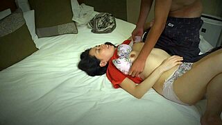 我忍不住狗爬式挑逗亚洲继母第8卷