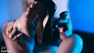 Gorgeous Marilou Is Back To Evol Feet Foot Worship And Hot Masturbation With The Queen